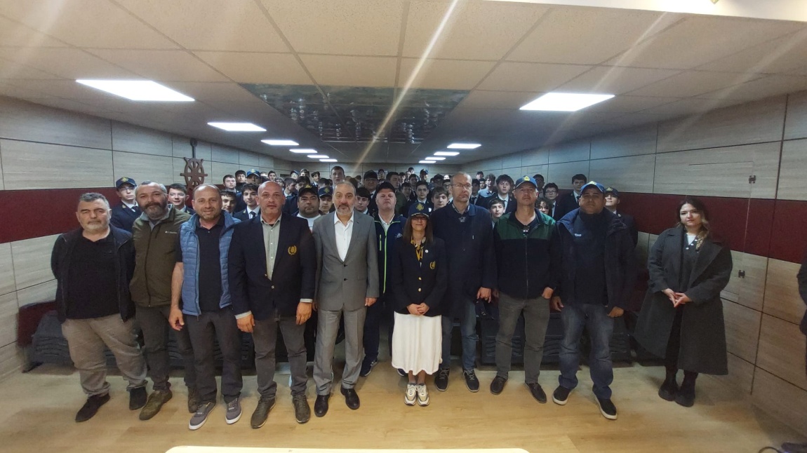 YAT KAPTANLARI VE  ÇALIŞANLARI DERNEĞİ SEMİNERİ